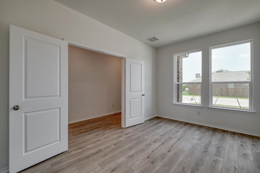 Spacious, unfurnished interior of a new home in Sonterra - Cool Water, Jarrell (Image 15).