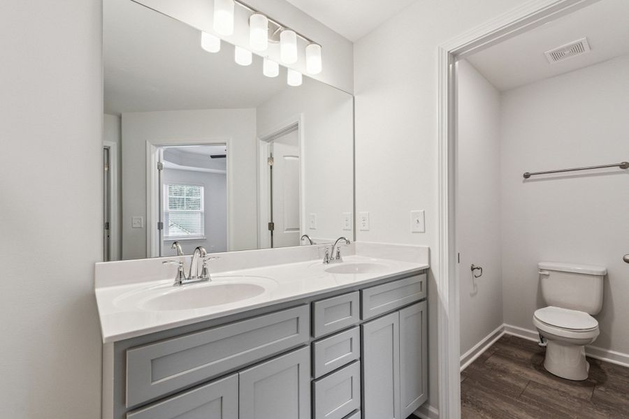 Furnished interior view inside a new home in Stillwater, Tullahoma (Image 10).