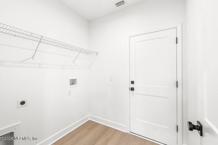 Spacious, unfurnished interior of a new home in , Starke (Image 16).