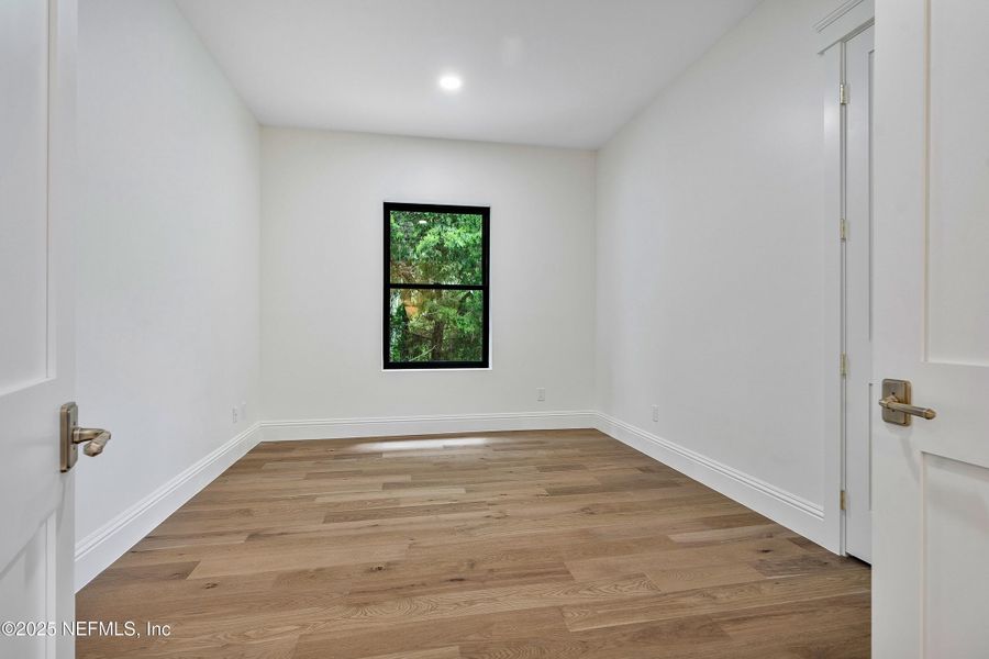 Spacious, unfurnished interior of a new home in , St. Augustine (Image 75).