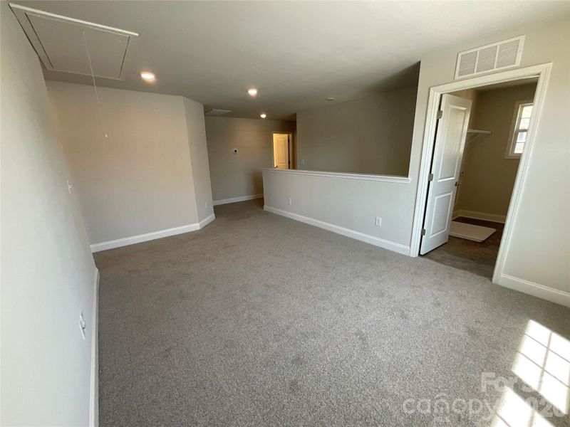 Spacious, unfurnished interior of a new home in Village at Parkside, Gastonia (Image 24).