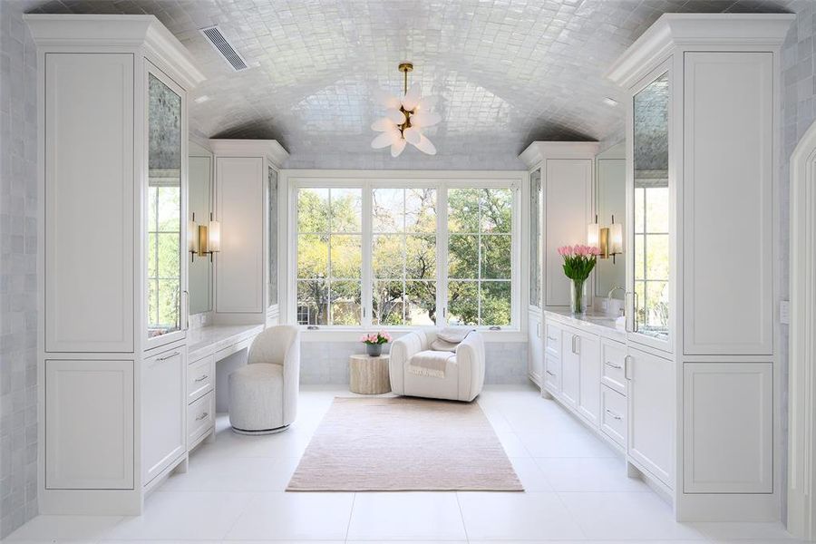Furnished interior view inside a new home in , Highland Park (Image 18).