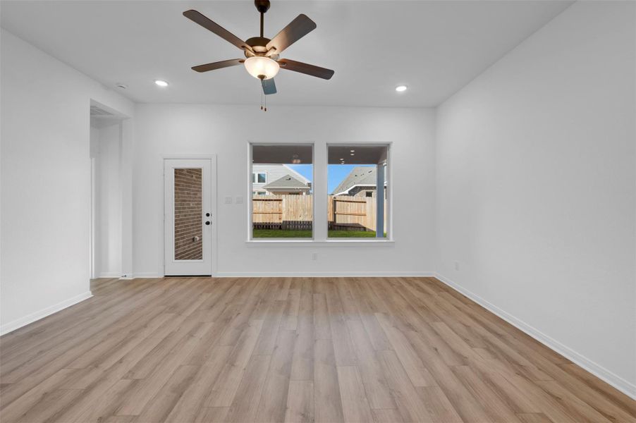 Spacious, unfurnished interior of a new home in Escondido 45’ Homesites, Magnolia (Image 15).