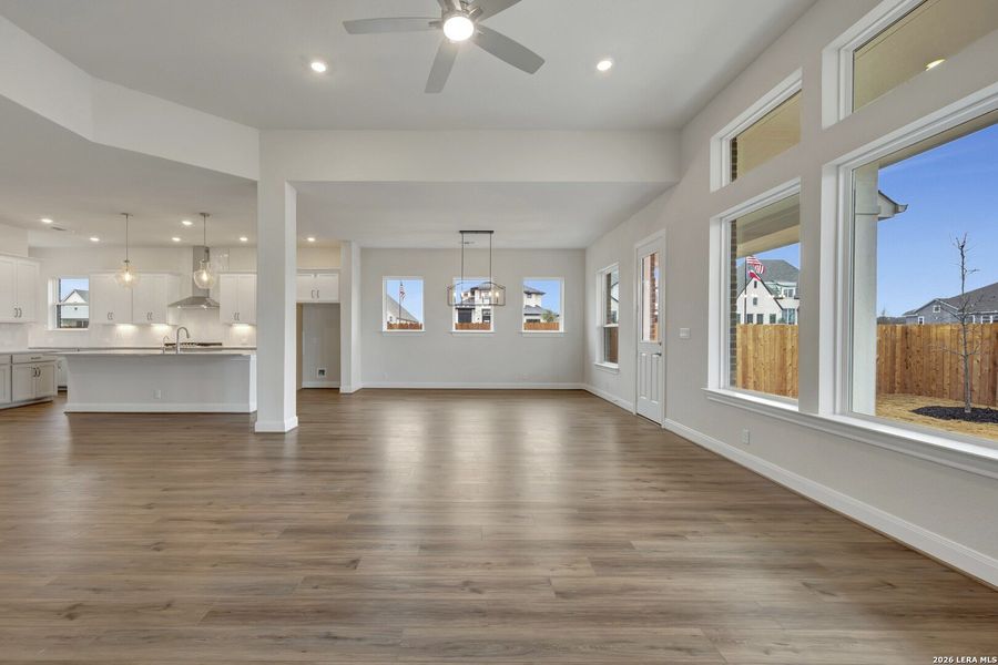 Spacious, unfurnished interior of a new home in Briggs Ranch – Signature Legacy Series, San Antonio (Image 15). Spacious, unfurnished interior of a new home in Briggs Ranch – Signature Legacy Series, San Antonio (Image 15).