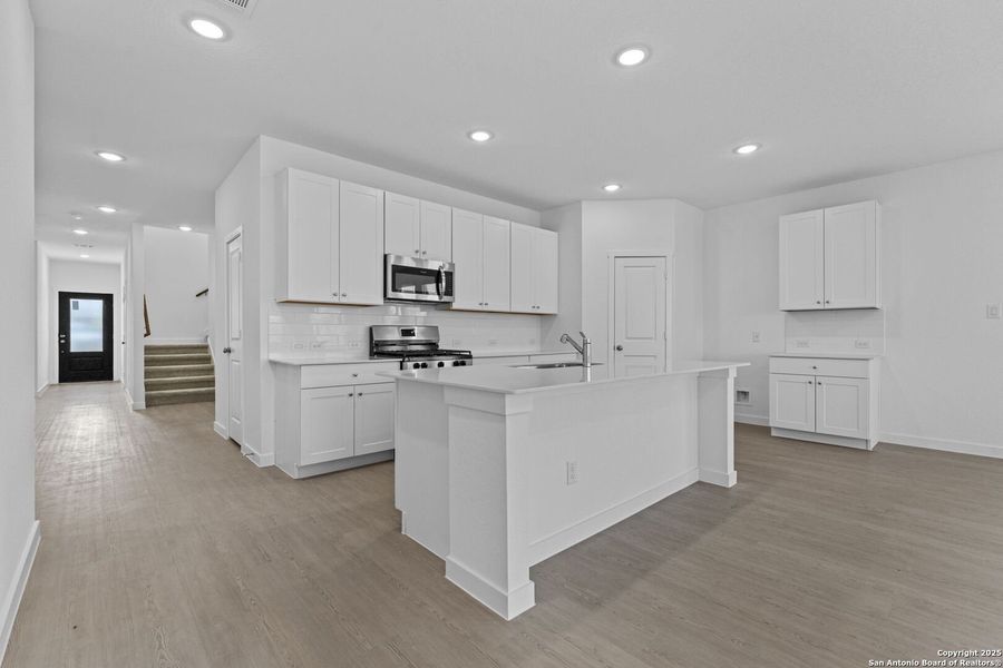 Furnished interior view inside a new home in Waterwheel: Coastline Collection, San Antonio (Image 4). Furnished interior view inside a new home in Waterwheel: Coastline Collection, San Antonio (Image 4).