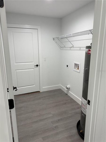 Spacious, unfurnished interior of a new home in , Ocklawaha (Image 11).