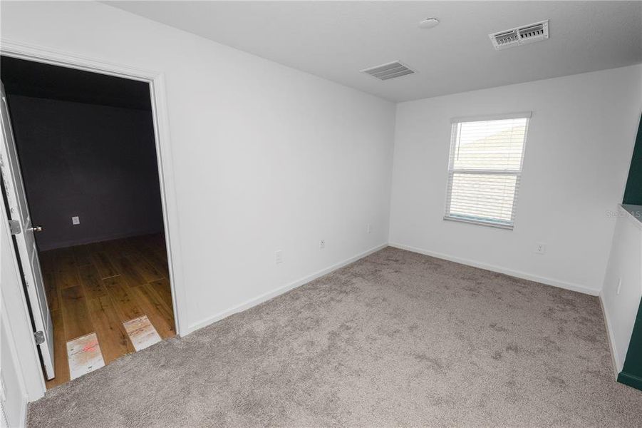 Spacious, unfurnished interior of a new home in Ranches at Lake McLeod, Eagle Lake (Image 30).