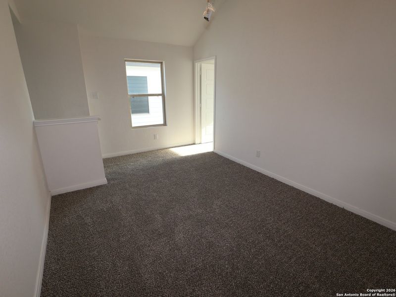 Spacious, unfurnished interior of a new home in Park Place, New Braunfels (Image 23).