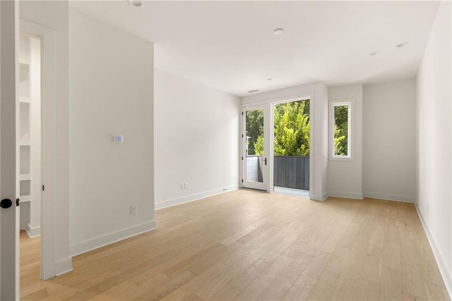 Spacious, unfurnished interior of a new home in , Chattahoochee Hills (Image 19).