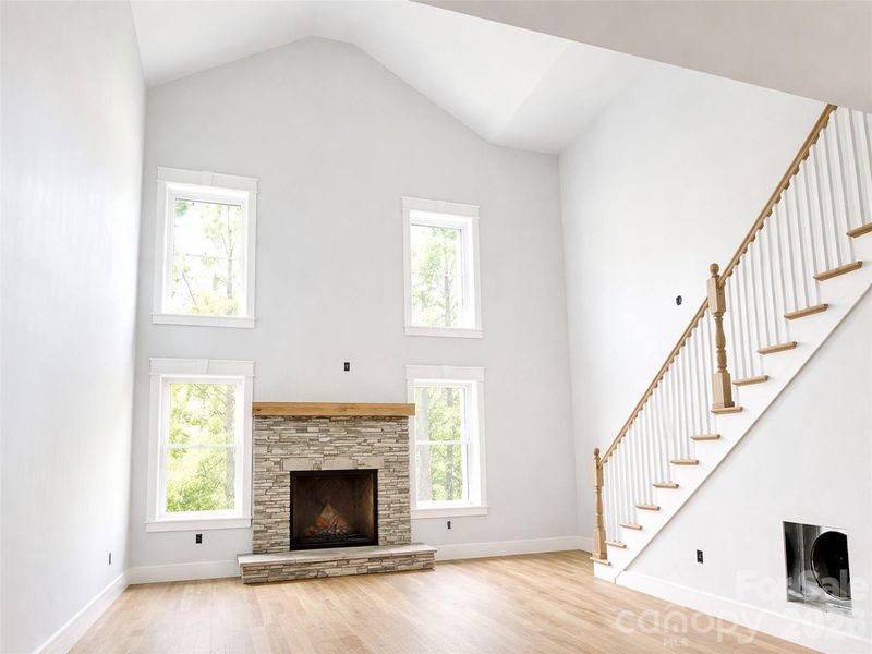 Spacious, unfurnished interior of a new home in , Hendersonville (Image 6).