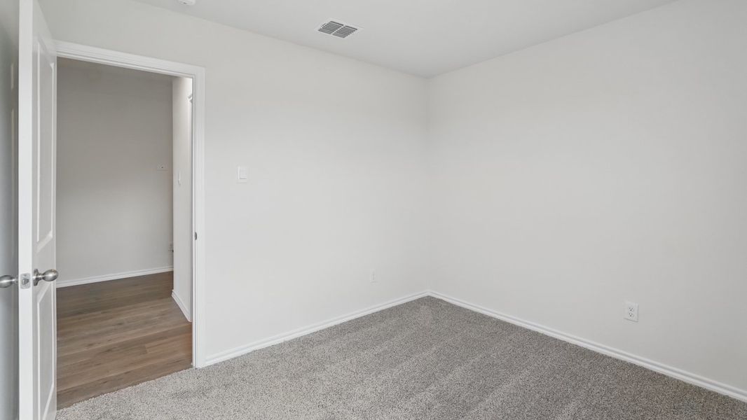 Spacious, unfurnished interior of a new home in Waverly Estates, Josephine (Image 17).