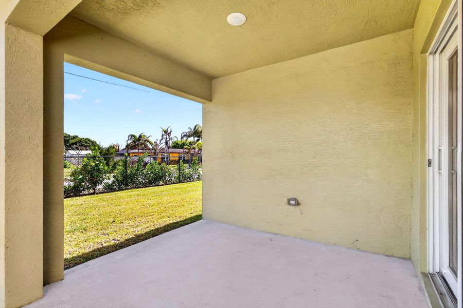 134 PATIO 2