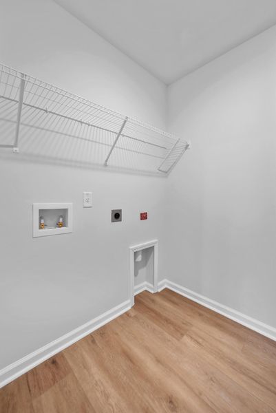 Spacious, unfurnished interior of a new home in , Summerville (Image 25).