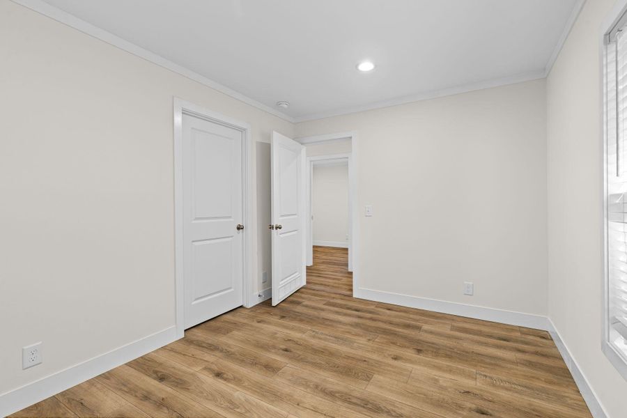 Spacious, unfurnished interior of a new home in , Ravenel (Image 28).