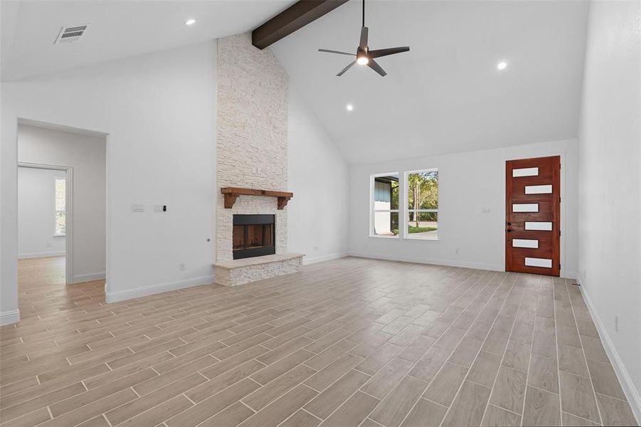 Spacious, unfurnished interior of a new home in , Sulphur Springs (Image 15). Spacious, unfurnished interior of a new home in , Sulphur Springs (Image 15).