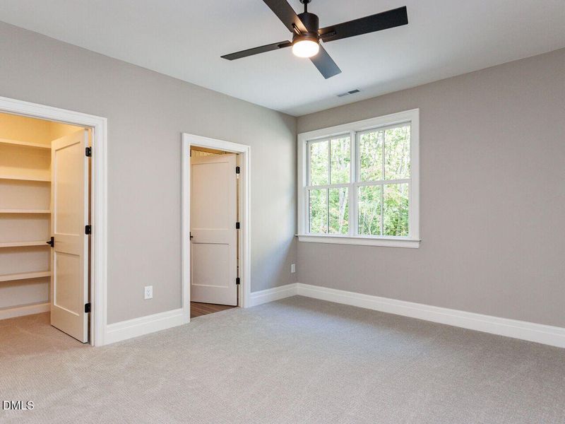 040-1280x960-bedroom 040-1280x960-bedroom