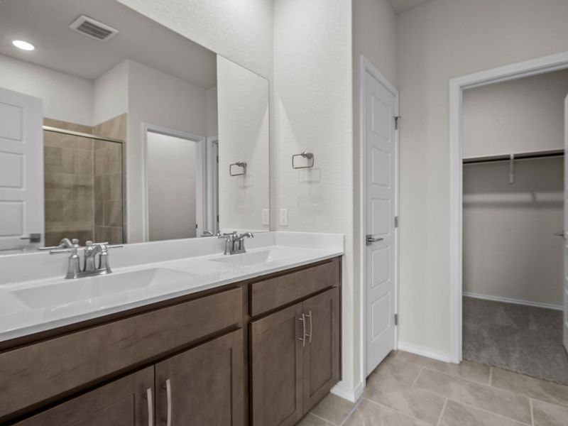 Furnished interior view inside a new home in Meadow Ridge Estates, Josephine (Image 10).