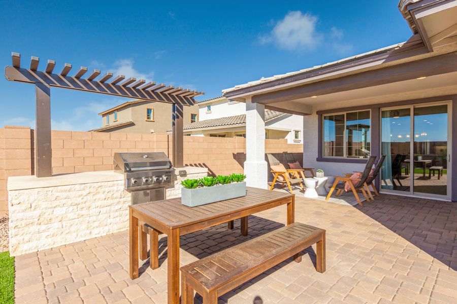 Exterior details of a home in La Mira Discovery Collection, Mesa (Image 4).