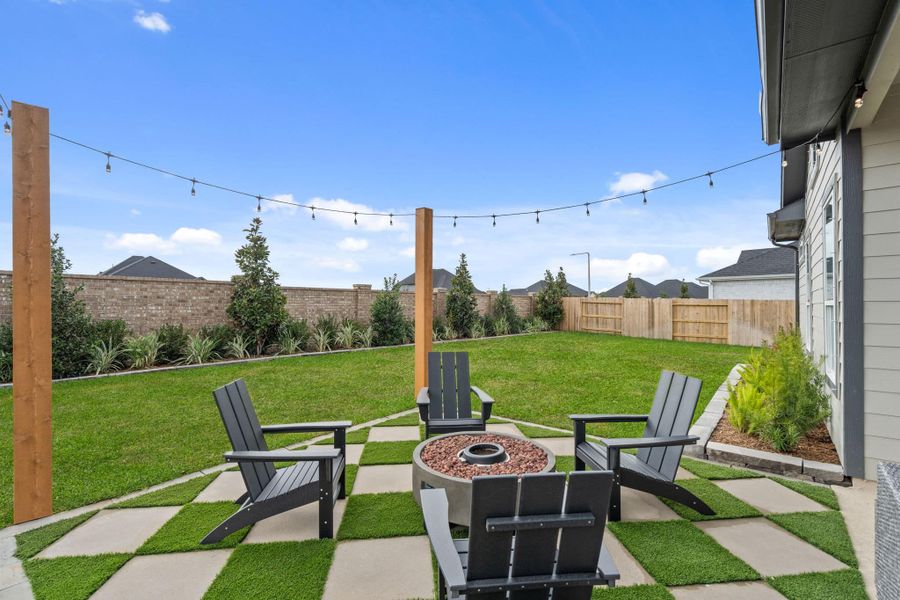 Exterior details and patio area of a home in Beacon Point, Texas City (Image 40). Exterior details and patio area of a home in Beacon Point, Texas City (Image 40).