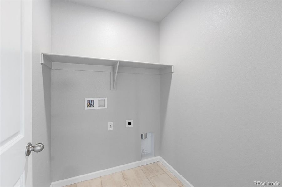 Spacious, unfurnished interior of a new home in Highlands Preserve, Mead (Image 24).