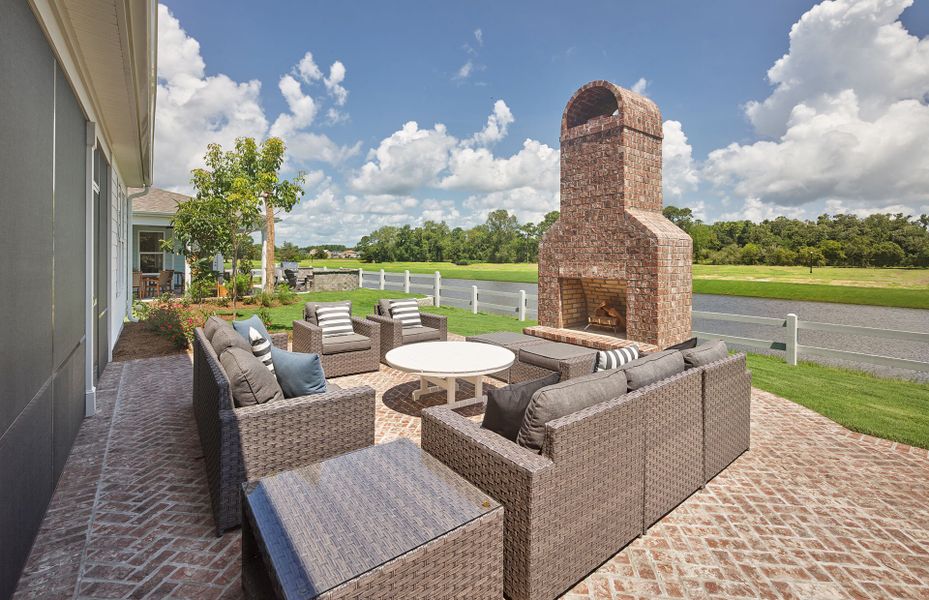 Exterior details and patio area of a home in Del Webb North Myrtle Beach, Myrtle Beach (Image 4).