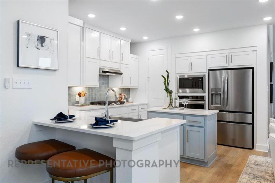 Furnished interior view inside a new home in Heritage Ranch, Sherman (Image 19).