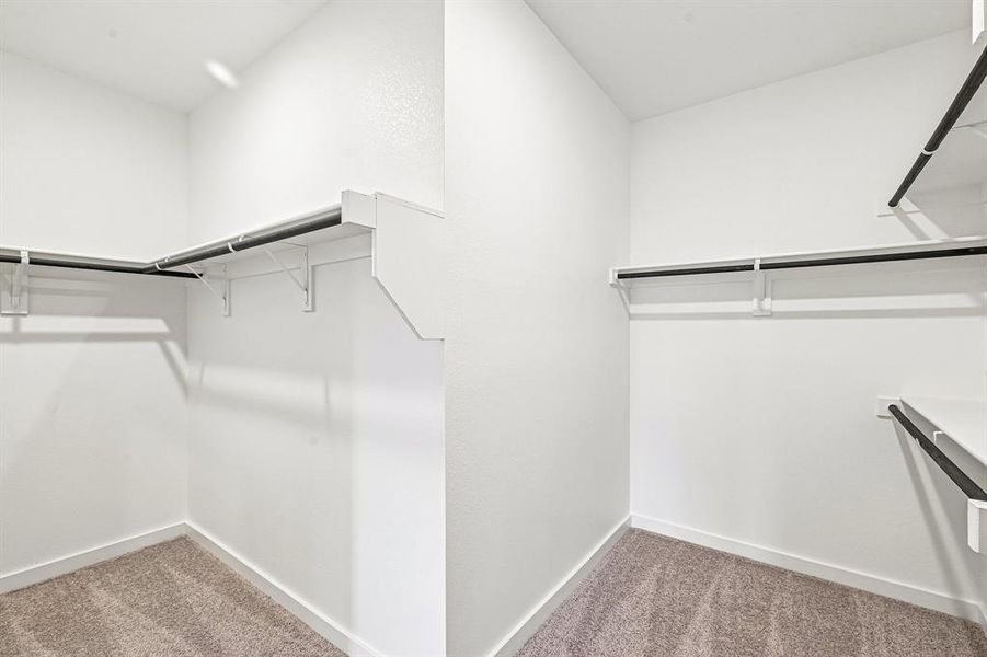 Spacious, unfurnished interior of a new home in Overland Grove, Forney (Image 16).