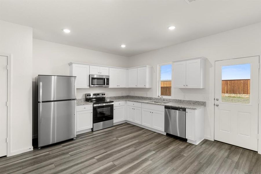 09. 14131 Donahue - Kitchen