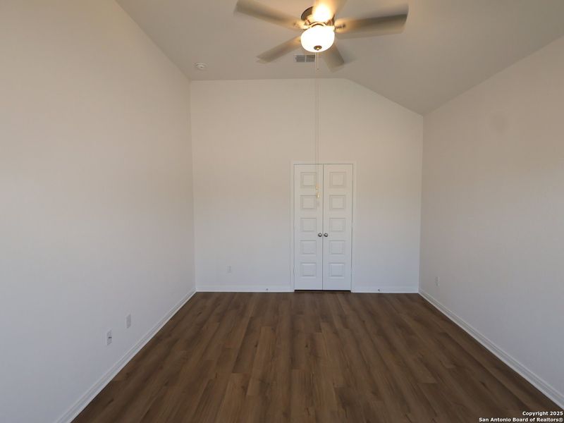 Spacious, unfurnished interior of a new home in Paloma Park, Converse (Image 30). Spacious, unfurnished interior of a new home in Paloma Park, Converse (Image 30).