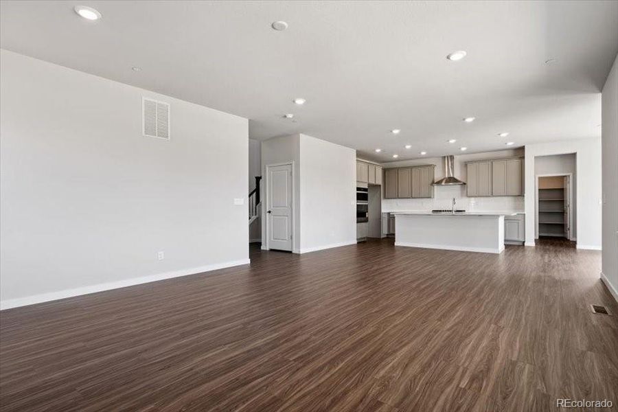 Spacious, unfurnished interior of a new home in Prestige Collection at Parkdale Commons, Erie (Image 22). Spacious, unfurnished interior of a new home in Prestige Collection at Parkdale Commons, Erie (Image 22).