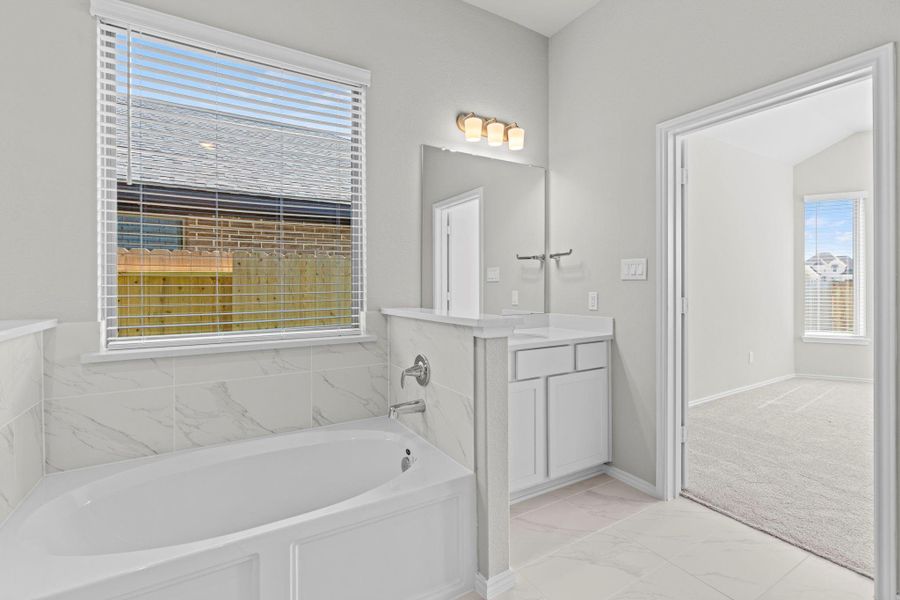 Furnished interior view inside a new home in Candela, Richmond (Image 17).