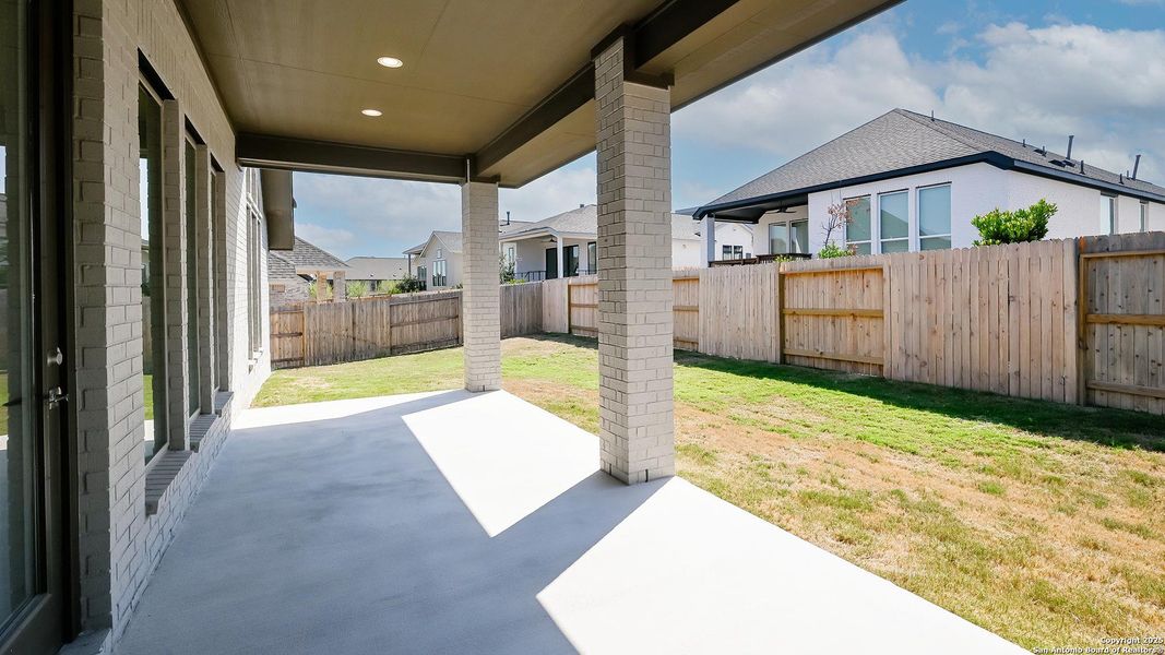 Exterior details and patio area of a home in Veramendi 60', New Braunfels (Image 4).