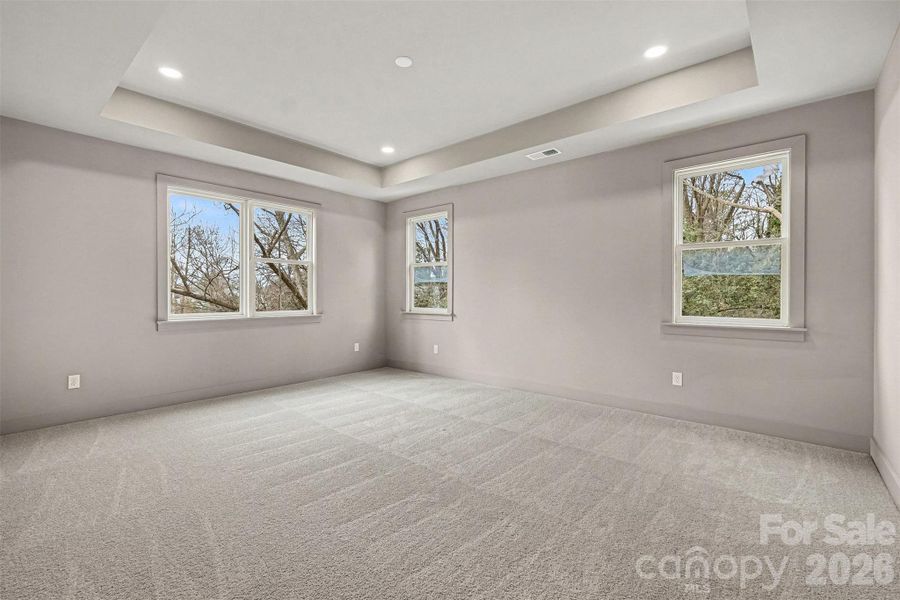 Spacious, unfurnished interior of a new home in , Charlotte (Image 20).