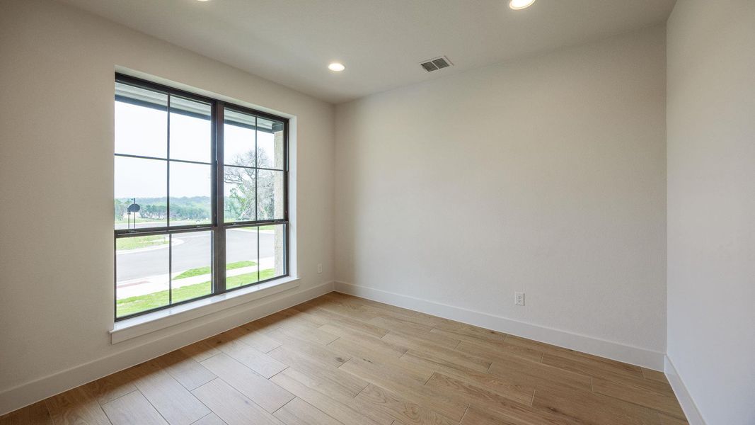 Spacious, unfurnished interior of a new home in Parkside On The River, Georgetown (Image 10). Spacious, unfurnished interior of a new home in Parkside On The River, Georgetown (Image 10).