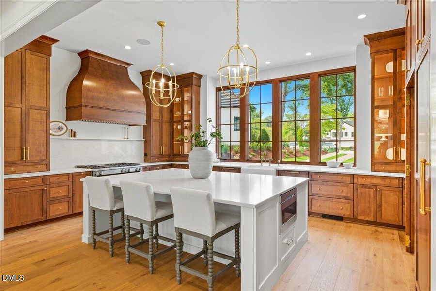 120-1216 Barcroft Pl