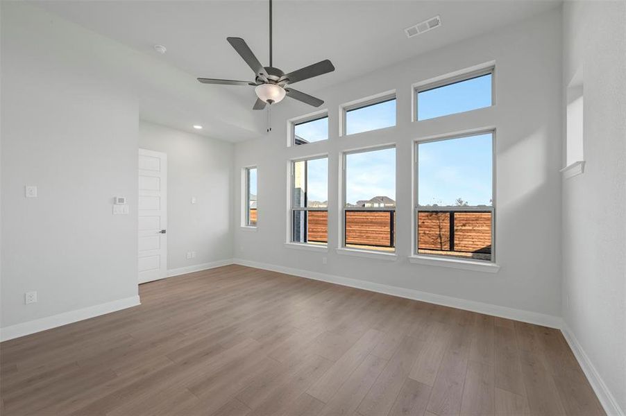 Spacious, unfurnished interior of a new home in The Ridge at Northlake, Northlake (Image 23).