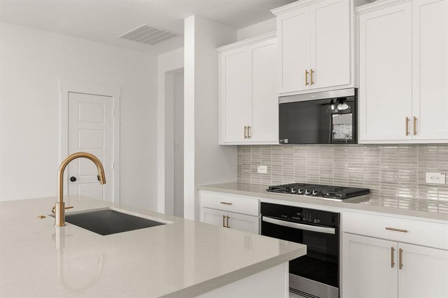 816 Alderwood-Kitchen-5