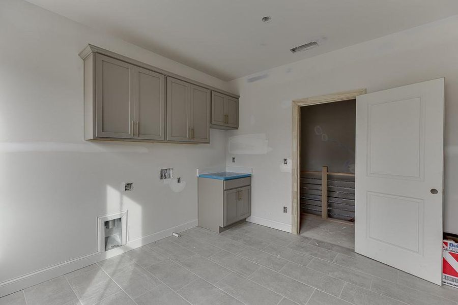 Image 52 of a home in .