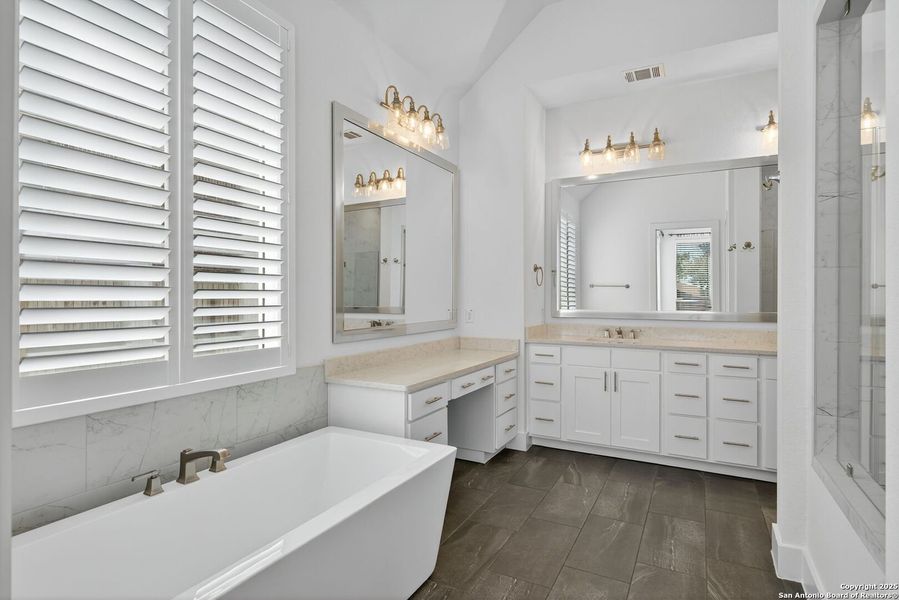 Furnished interior view inside a new home in Front Gate in Fair Oaks Ranch, Fair Oaks Ranch (Image 19). Furnished interior view inside a new home in Front Gate in Fair Oaks Ranch, Fair Oaks Ranch (Image 19).