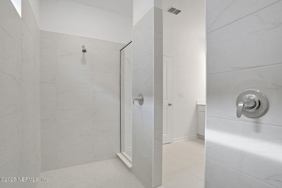 Close-up of interior finishes inside a home in , Middleburg (Image 17). Close-up of interior finishes inside a home in , Middleburg (Image 17).