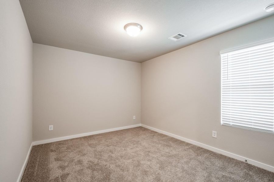 Spacious, unfurnished interior of a new home in Heights of Barbers Hill, Baytown (Image 24).