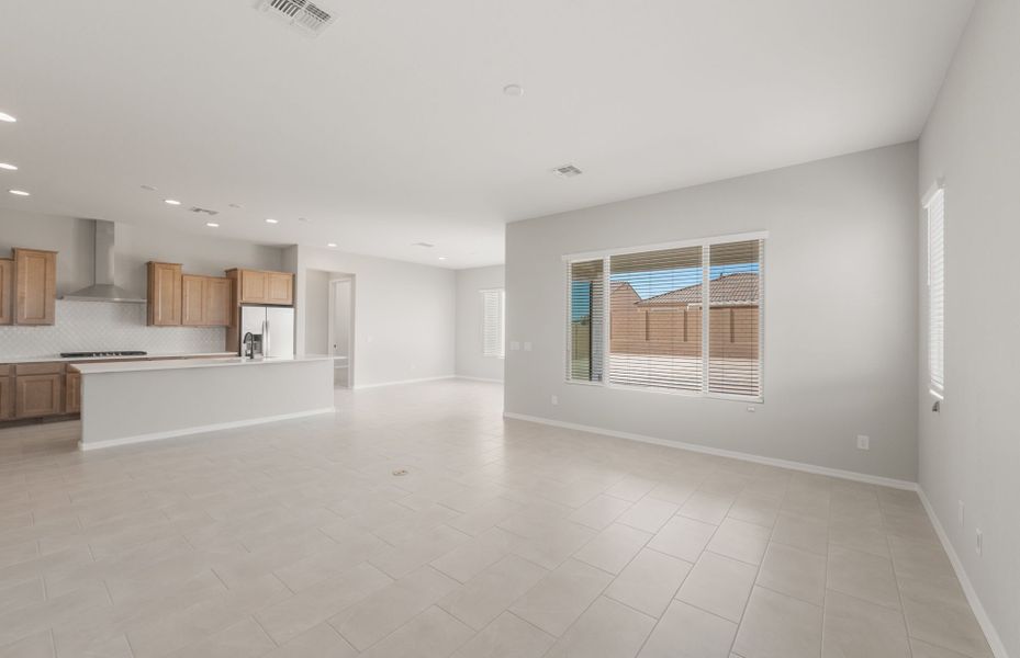 Spacious, unfurnished interior of a new home in Sun City Anthem at Merrill Ranch, Florence (Image 28). Spacious, unfurnished interior of a new home in Sun City Anthem at Merrill Ranch, Florence (Image 28).