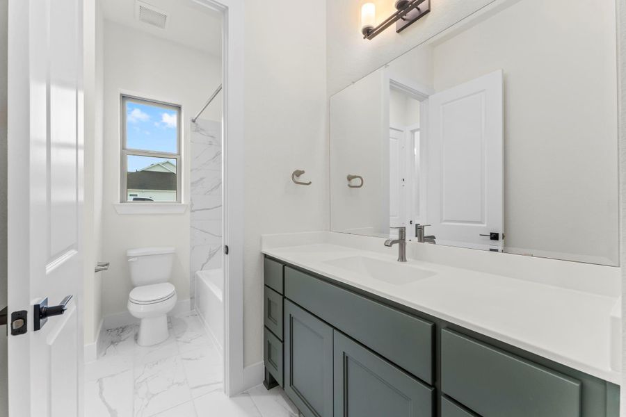 Furnished interior view inside a new home in Lakeview, Waller (Image 13).
