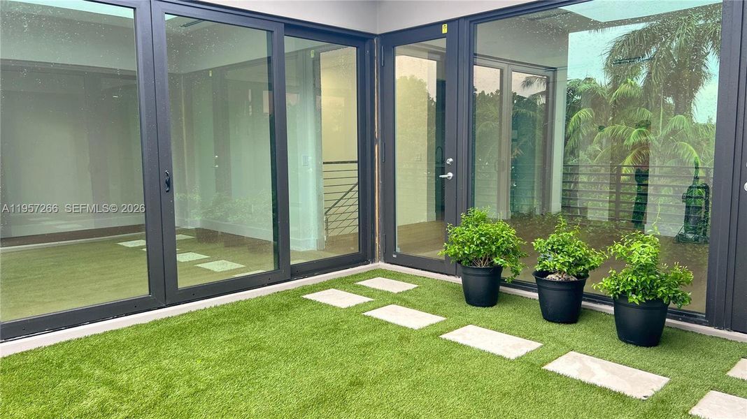 Exterior details and patio area of a home in , Fort Lauderdale (Image 22).