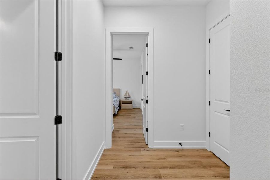 Spacious, unfurnished interior of a new home in , Lakeland (Image 67).