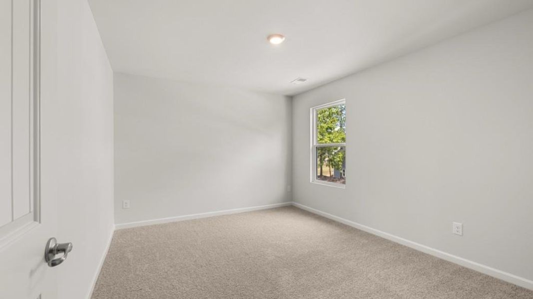 Spacious, unfurnished interior of a new home in Fairway 17 at Mirror Lake, Villa Rica (Image 27). Spacious, unfurnished interior of a new home in Fairway 17 at Mirror Lake, Villa Rica (Image 27).