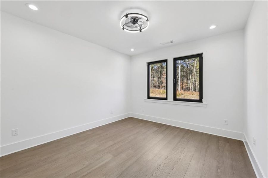 Spacious, unfurnished interior of a new home in , Auburn (Image 50).