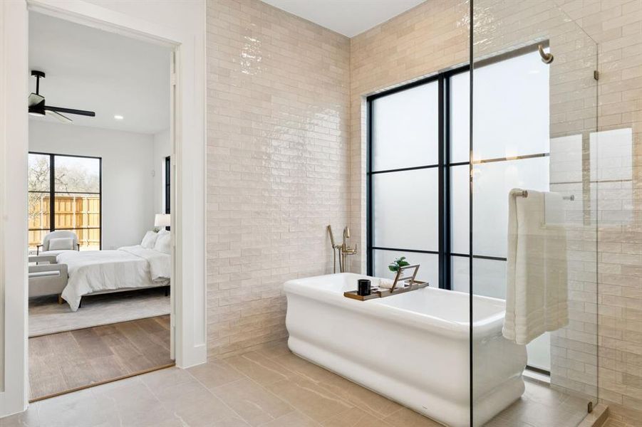 Furnished interior view inside a new home in , Dallas (Image 24).