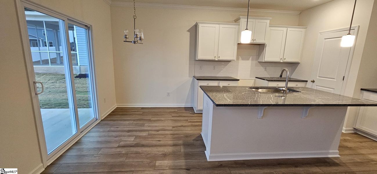 Furnished interior view inside a new home in Sedona, Greenville (Image 5).