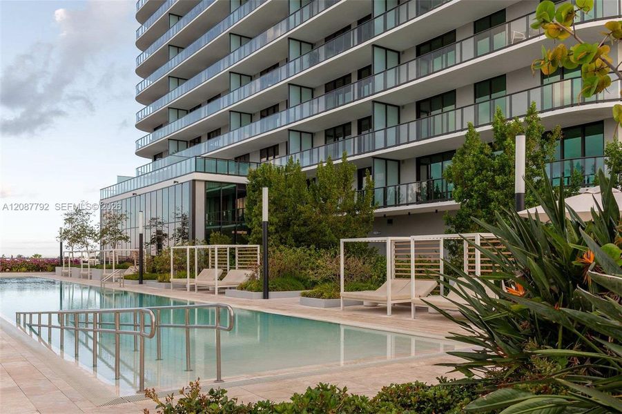 Condo located in Miami, FL showcasing its design and architecture (Image 24). Condo located in Miami, FL showcasing its design and architecture (Image 24).